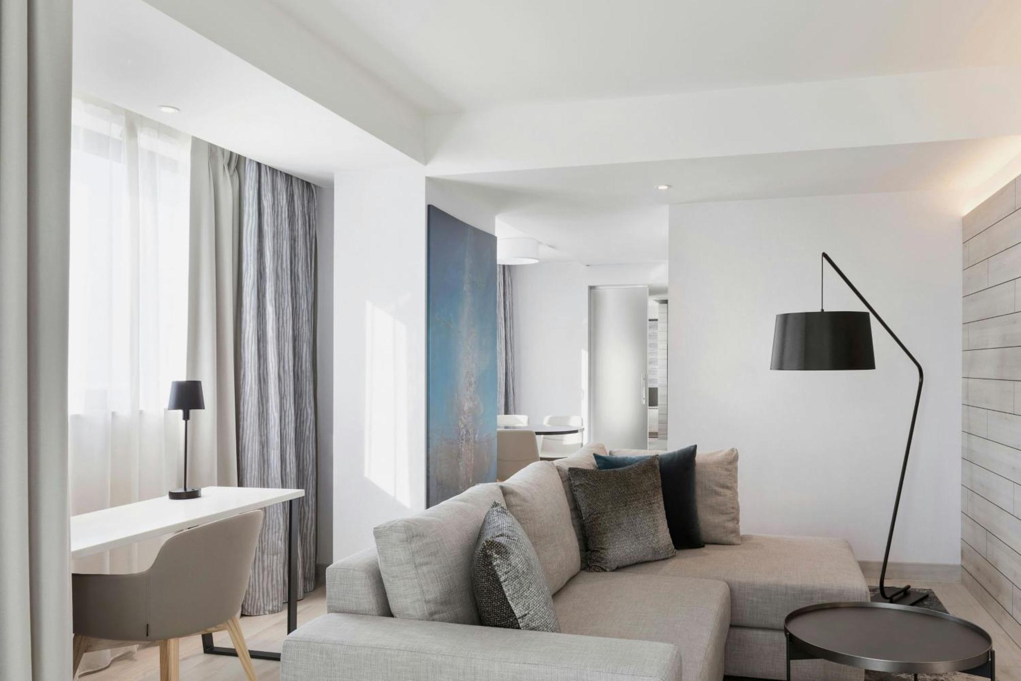 Courtyard By Marriott Batumi 호텔 외부 사진