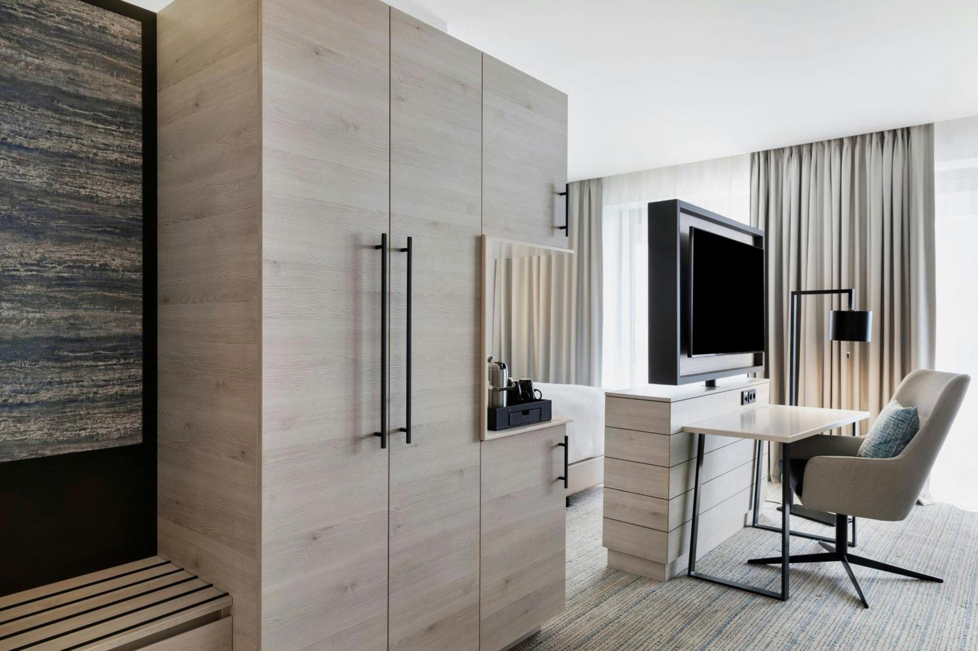 Courtyard By Marriott Batumi 호텔 외부 사진