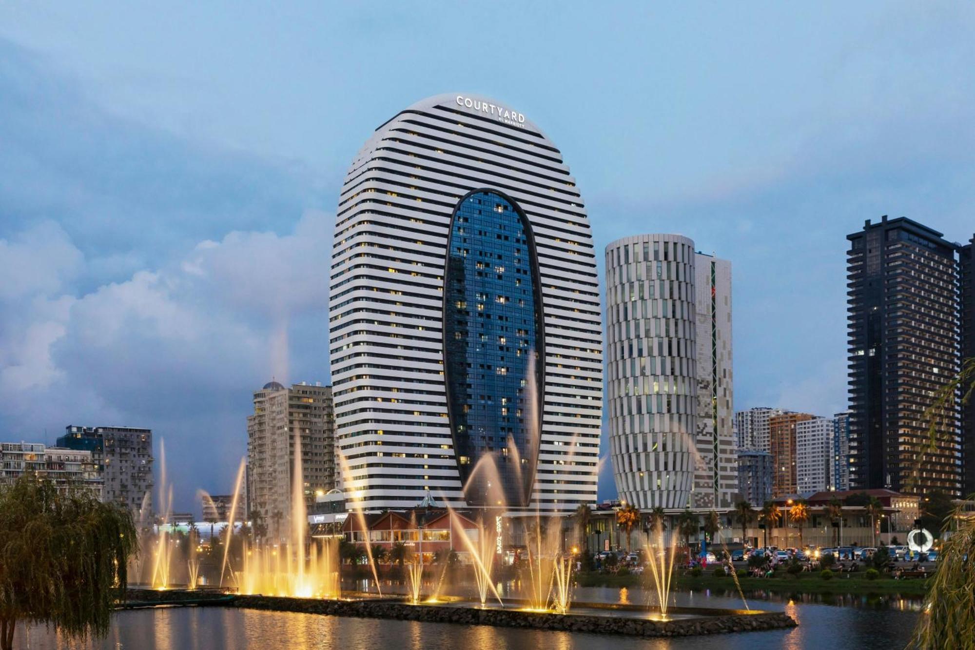 Courtyard By Marriott Batumi 호텔 외부 사진